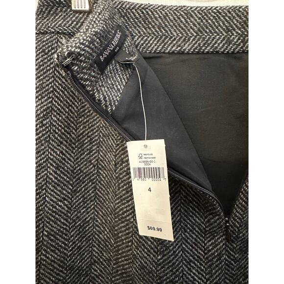 Banana Republic Factory Gray Cream Herringbone Tweed Skirt Lined Size 4 NWT - Picture 5 of 8